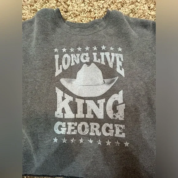 George Strait cropped sweater - Picture 2 of 4